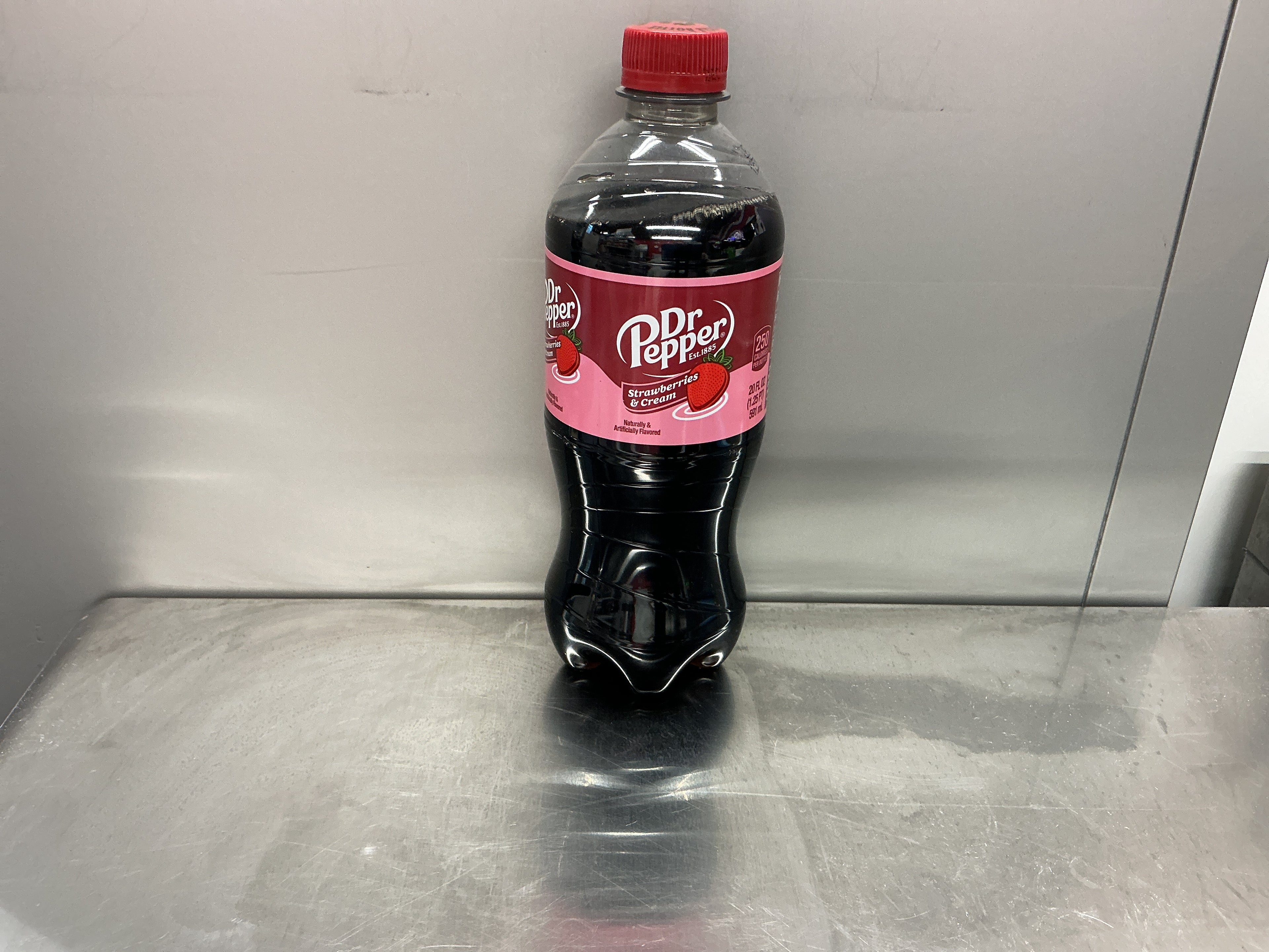 Dr.Pepper strawberry’s and cream 20oz