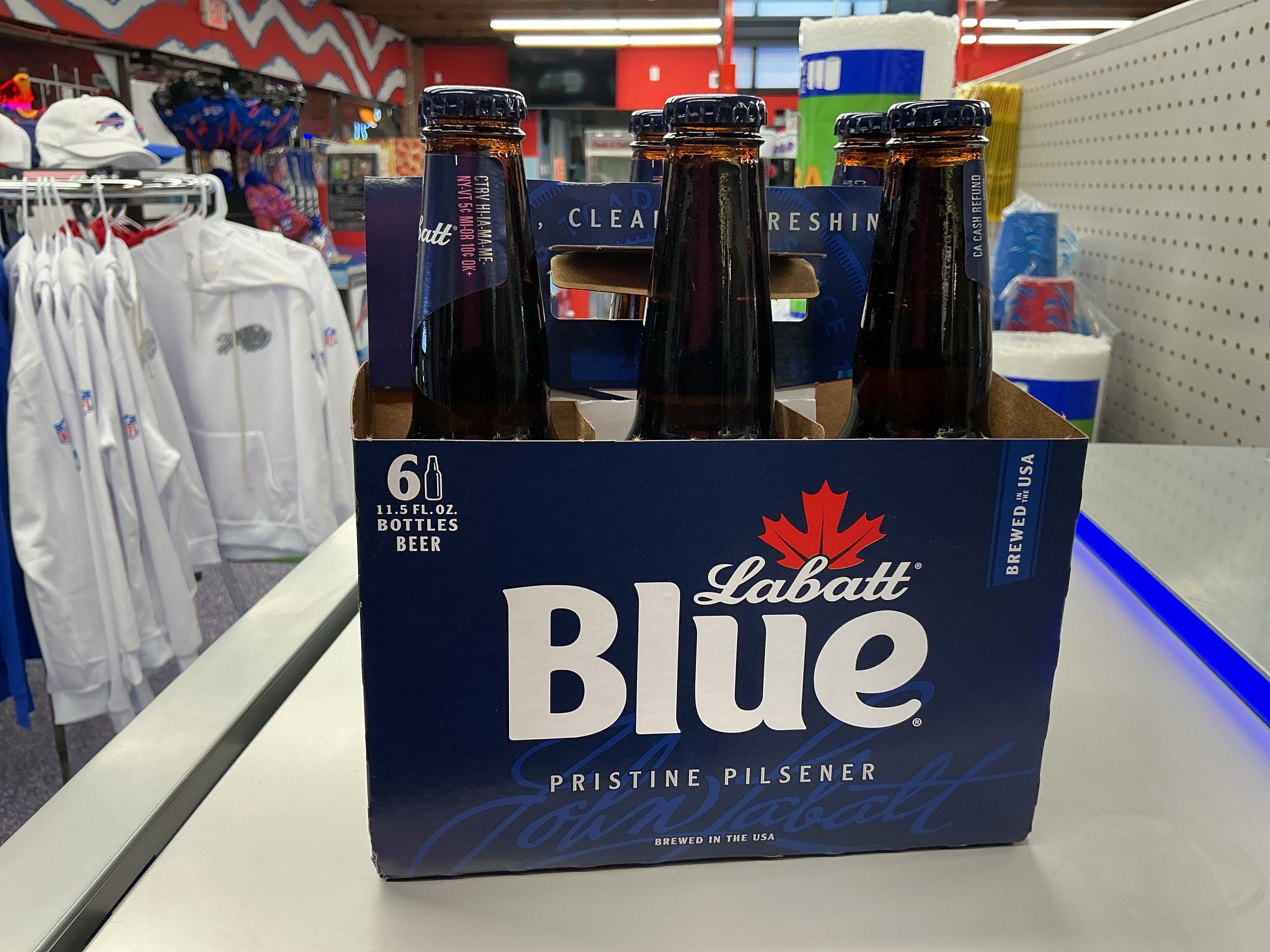 Labatt blue 4/6 glass