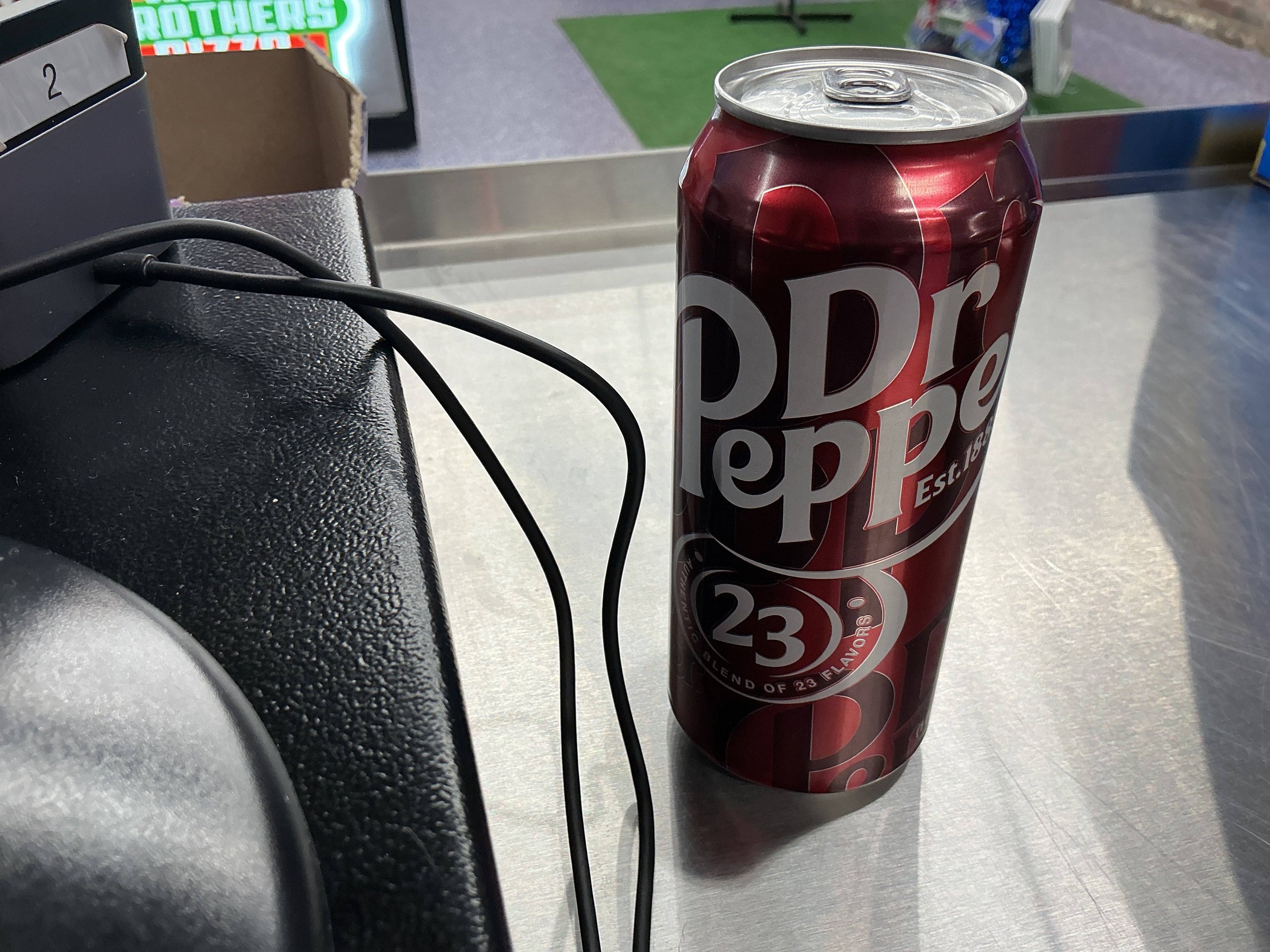 Dr Pepper 16 FL OZ can