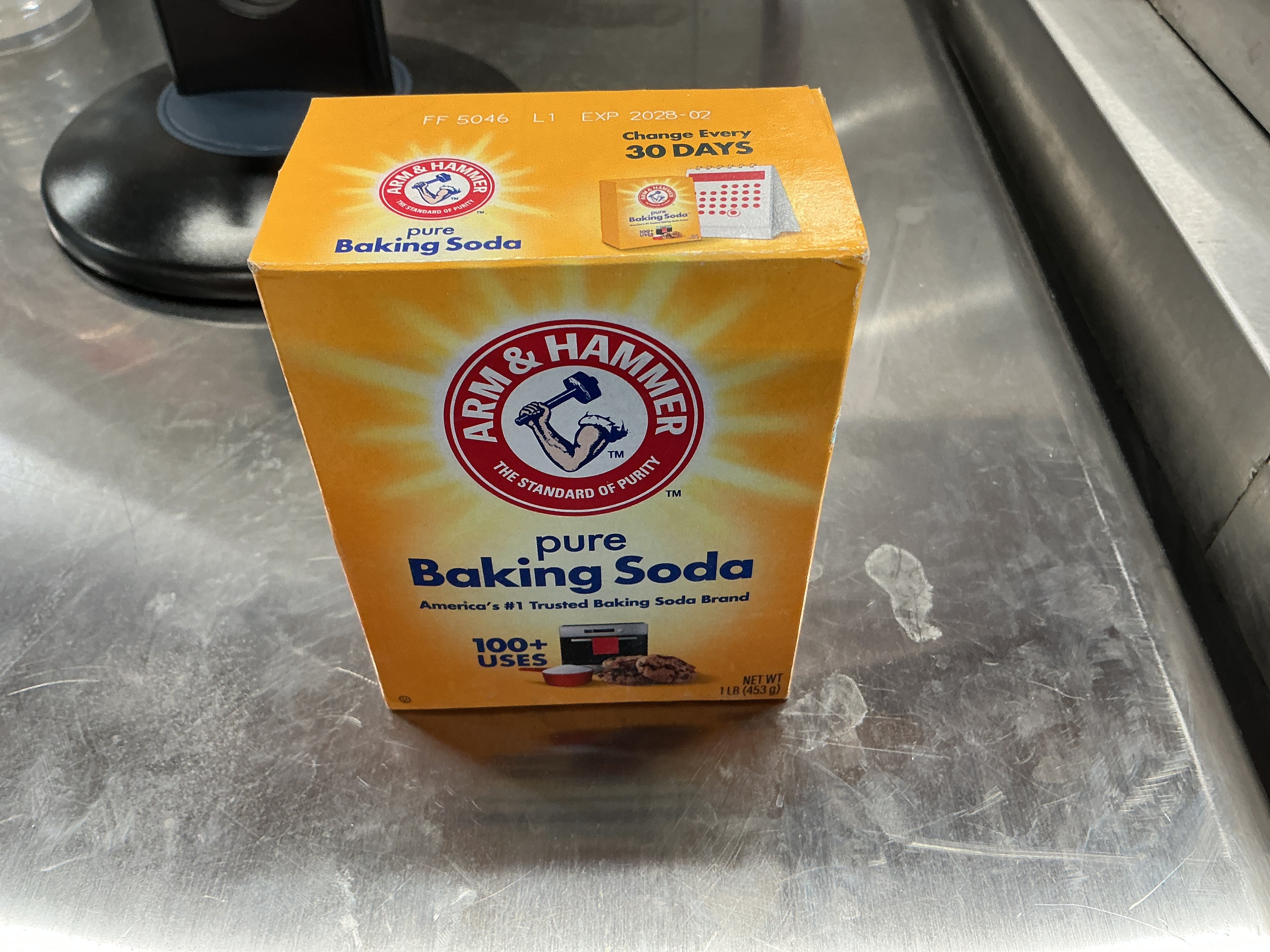 Arm and hammer baking soda
