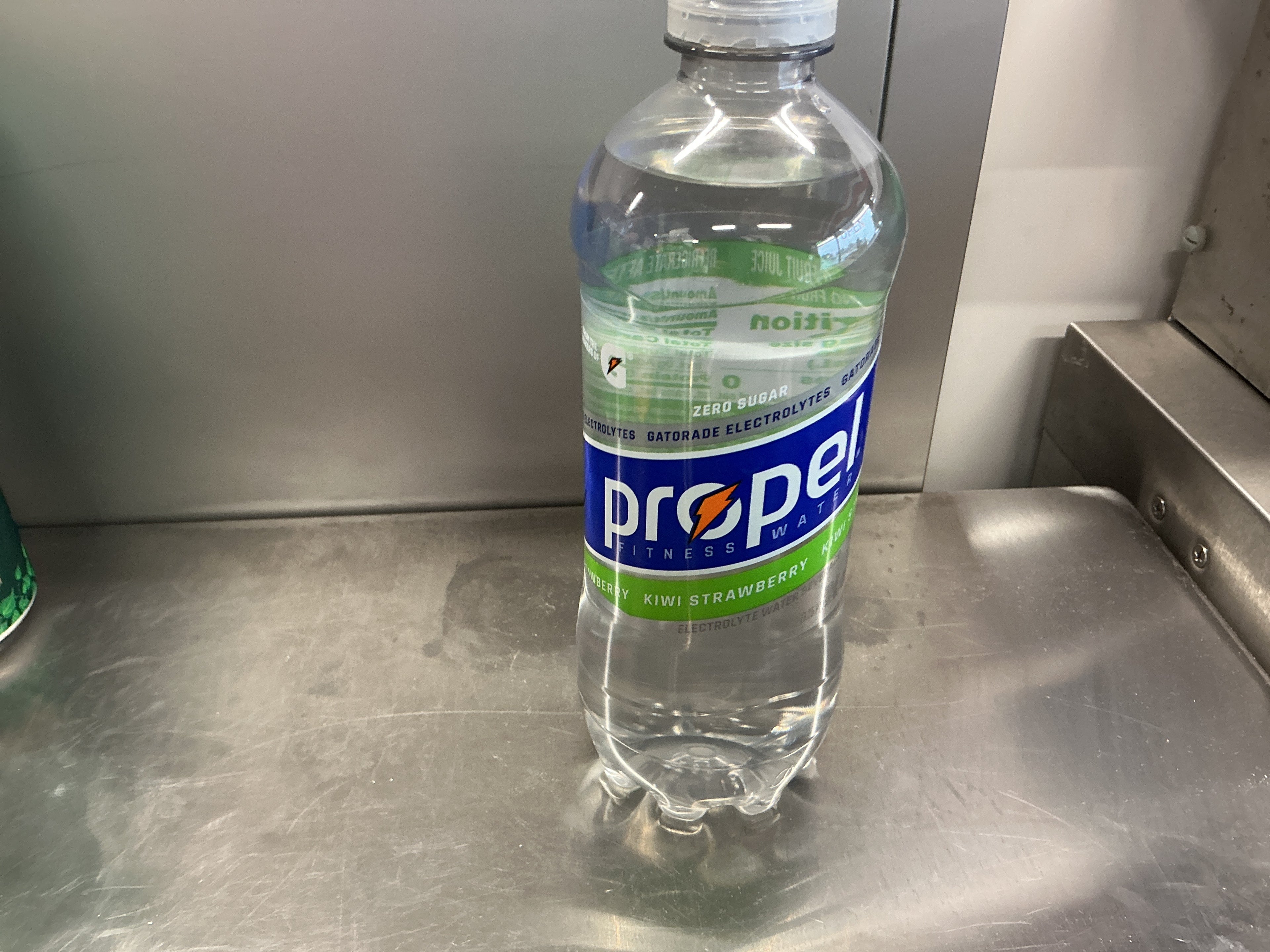 Propel Kiwi Strawberry 20oz