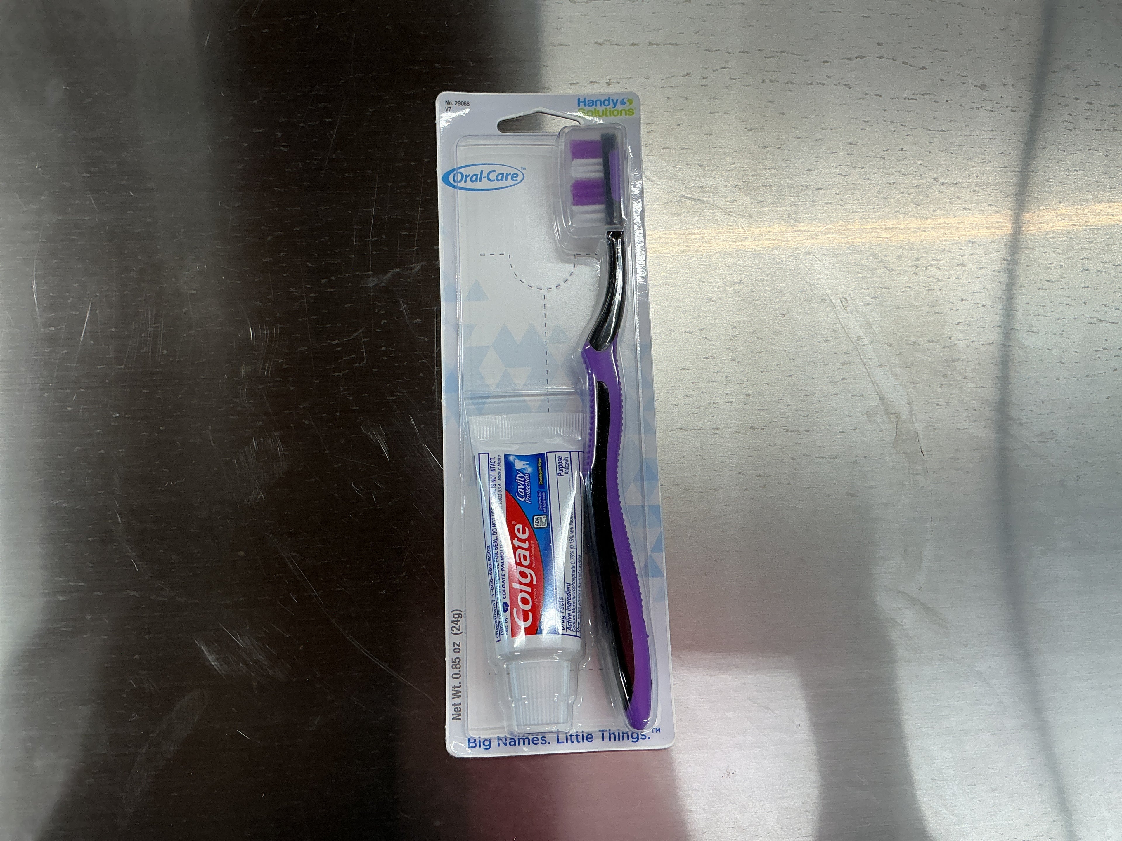 Travel toothpaste/brush set